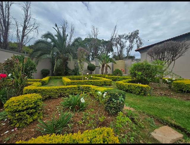 6 BEDROOM PROPERTY TO RENT IN WATERKLOOF RIDGE